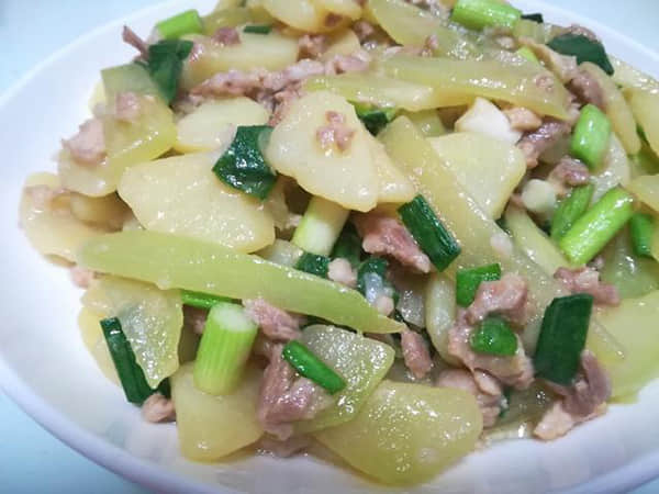 几点睡、几点起、睡多久？睡眠健康指南来了→