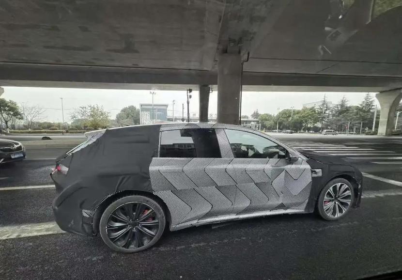 重铸极氪 007 荣光，007GT 义不容辞