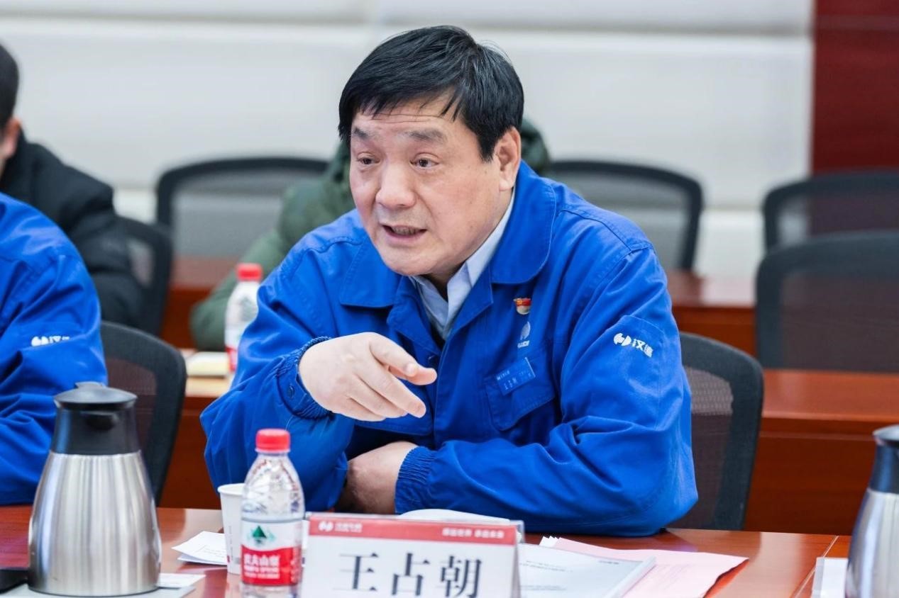 陕西省工信厅副厅长刘波一行调研汉德车桥